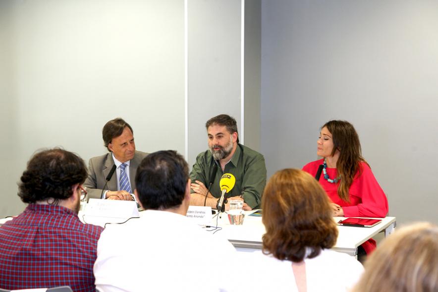 Presentación del Libro "Expediente Ananda" Nacho López Llandres