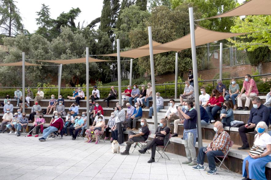 Vista general de los asistentes en la presentación - 2021