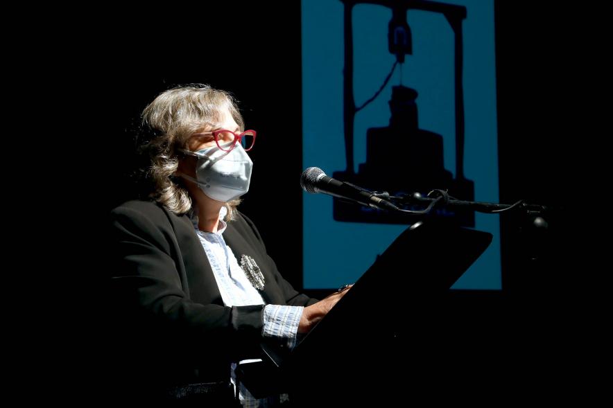 Participante en la lectura del libro.