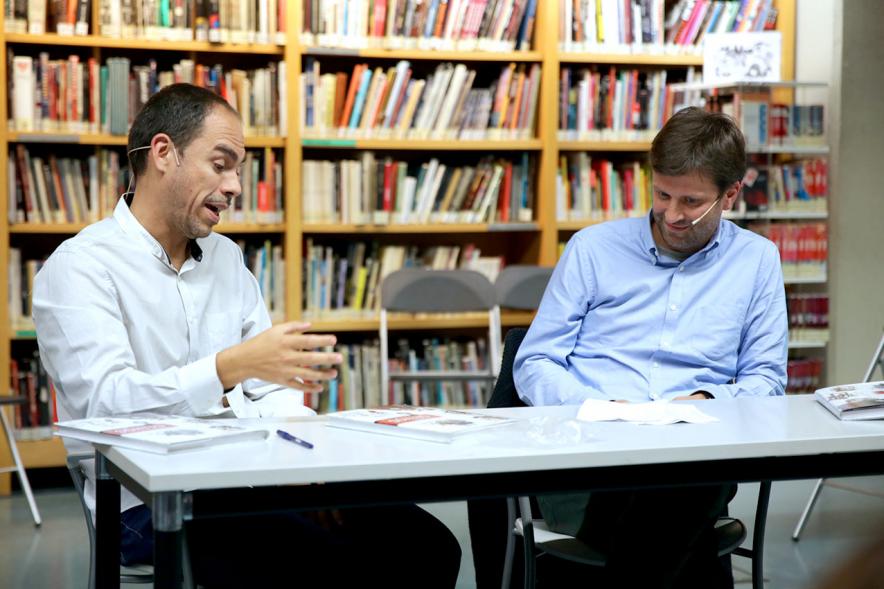 Fernando Labrador (periodista) y Alberto Jiménez García (escritor) en la presentación del libro - 2019