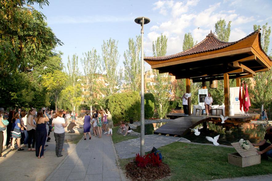 Presentación Obra "El Pequeño Libro de los Grandes Valores" - Panorámica de la presentación en la Campana de la Paz.