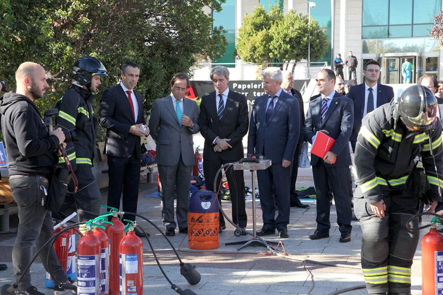 Presentación Semana de la Prevención de Incendios - Las autoridades en el simulacro.