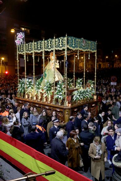 Procesión Virgen de la Paz 2018 - La carroza de la Virgen.