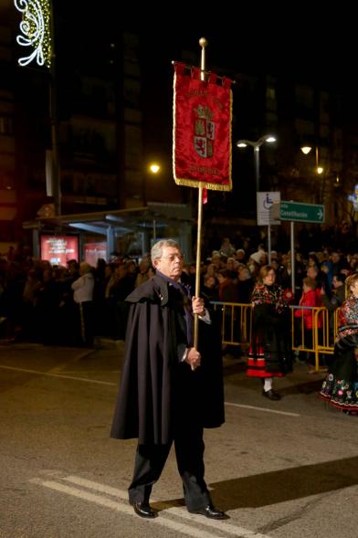 Procesión de la Virgen de La Paz 2017 - El porta estandarte.