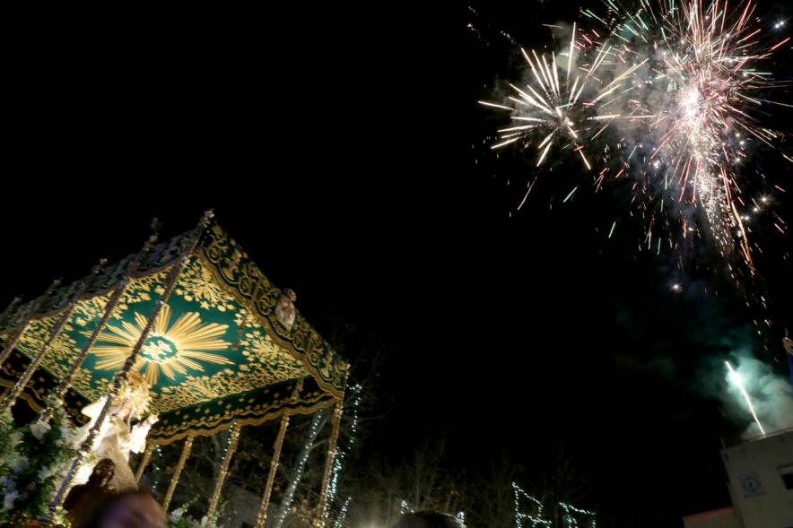 Procesión de la Virgen de La Paz 2017 - Fuegos artificiales al paso de la Virgen.