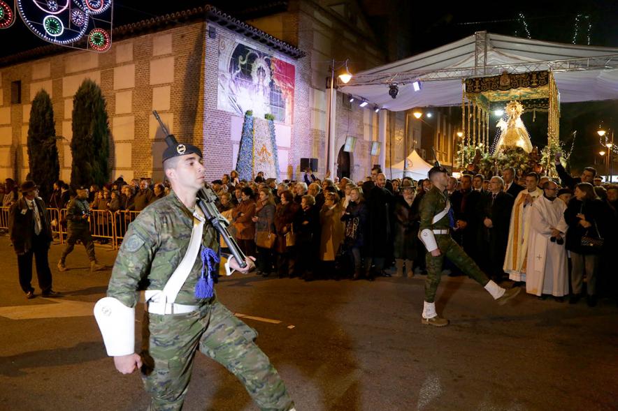 Procesión de la Virgen de La Paz 2017 - Custodia militar a la Virgen.