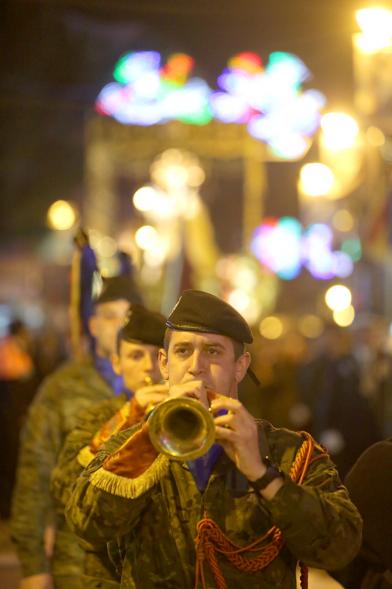 Procesión Virgen de la Paz 2018 - Primer plano del trompeta militar.