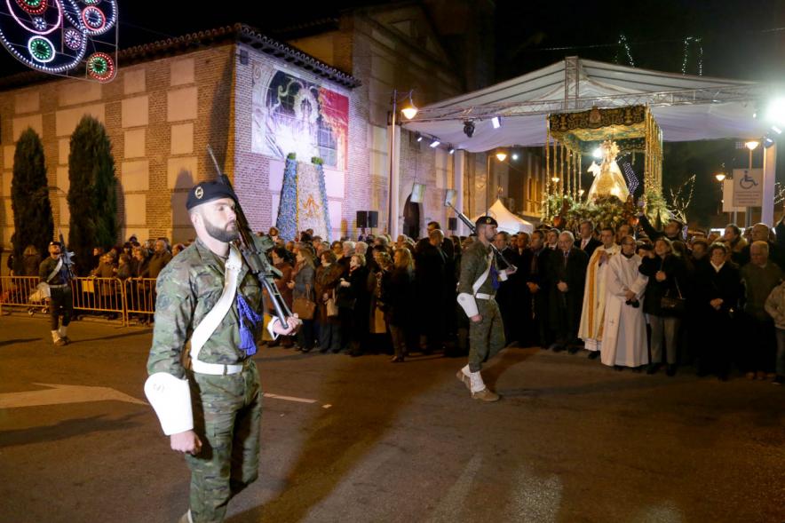 Procesión de la Virgen de La Paz 2017 - Custodia militar a la Virgen.