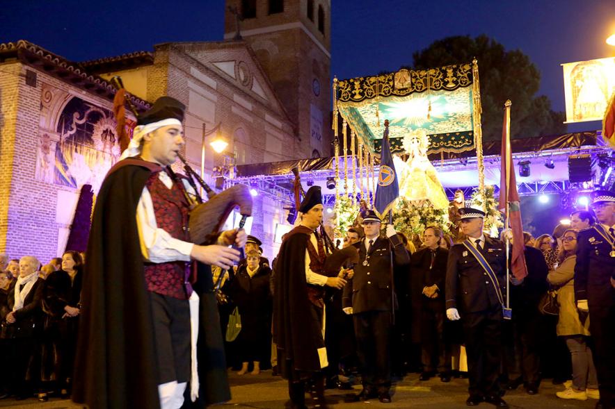 Procesión Virgen de la Paz 2018 - Imagen lateral de los gaiteros.