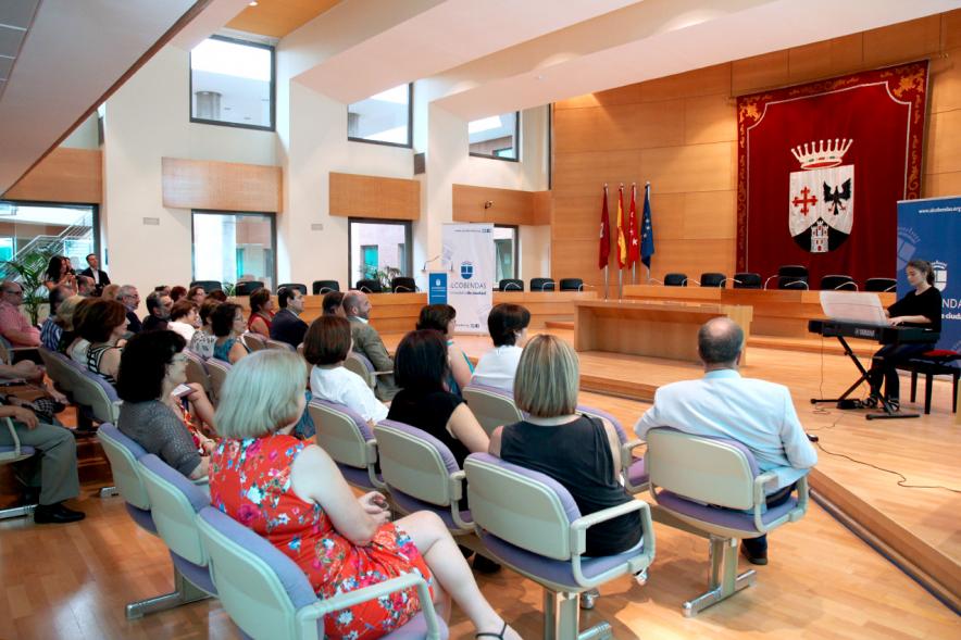 Reconocimiento a Profesores Jubilados - Los asistentes a la ceremonia.