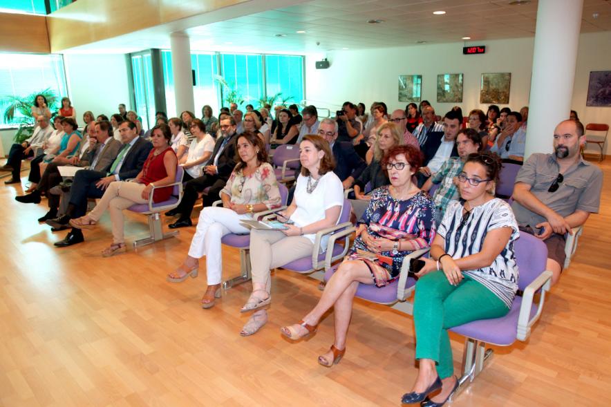Reconocimiento a Profesores Jubilados - Primera fila de los homenajeados.