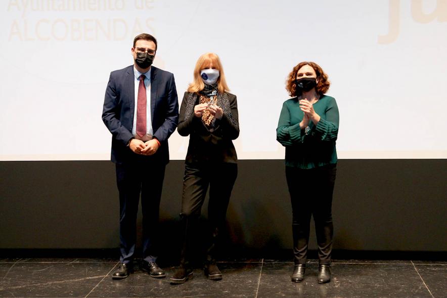  Concejales Ana Soto, Miguel Ángel Arranz y premiado. Jubilación de Profesores - 2020