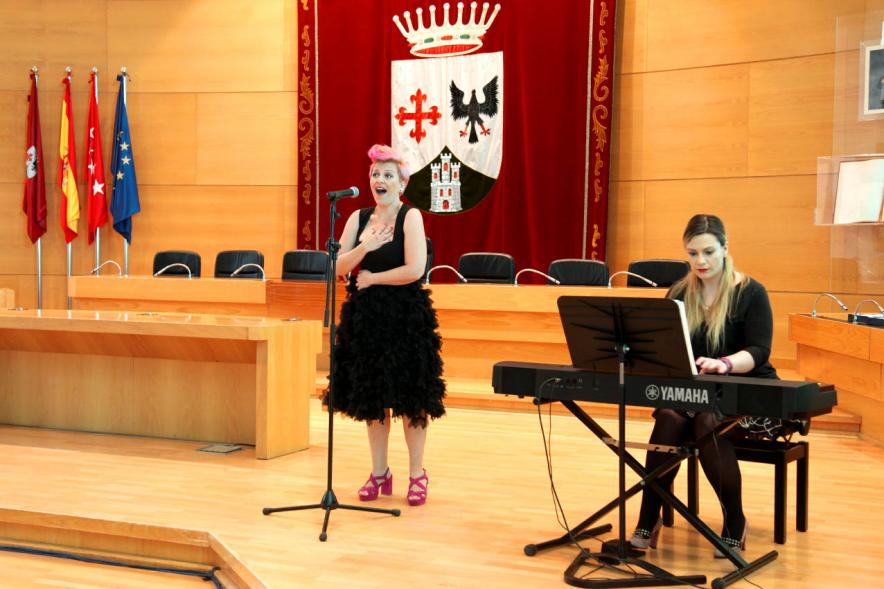 Actuación musical durante el evento. 