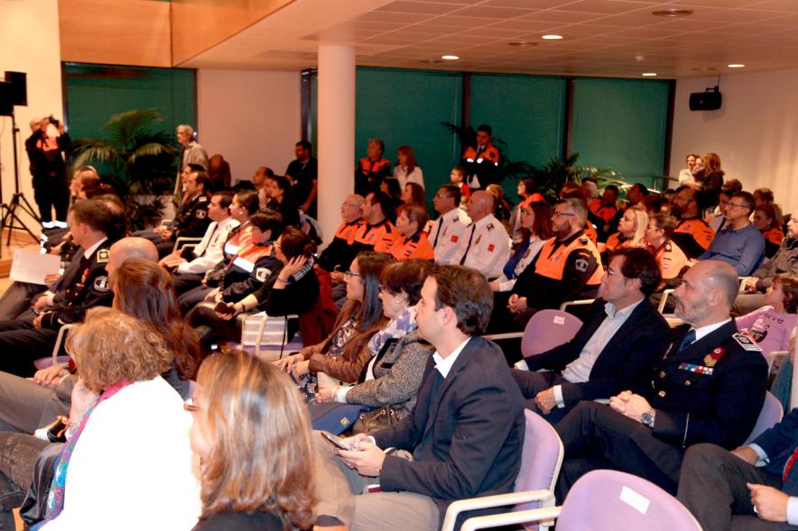 Entrega de Medallas al Mérito de Protección Civil - Imagen del público asistente al acto.