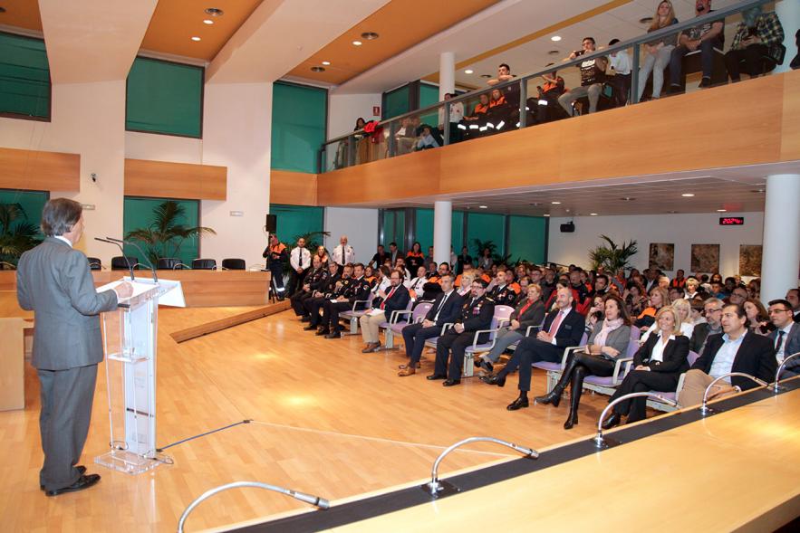 Entrega de Medallas de Protección Civil 2018 -  Imagen panorámica del salón donde se celebra el acto.