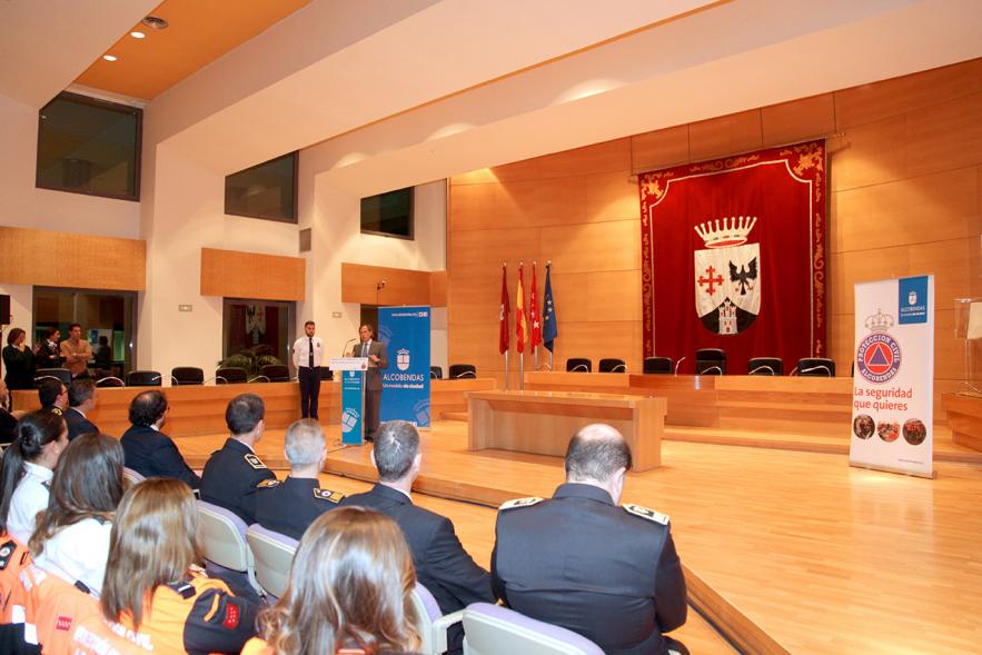 Entrega de Medallas de Protección Civil 2018 -  Imagen panorámica del salón donde se celebra el acto.