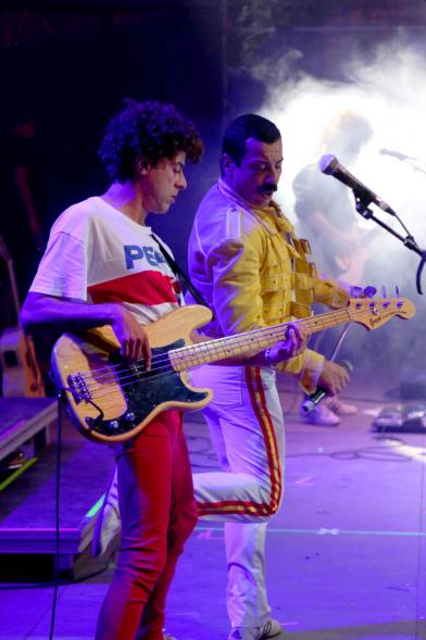Miembros de la banda en un momento del concierto