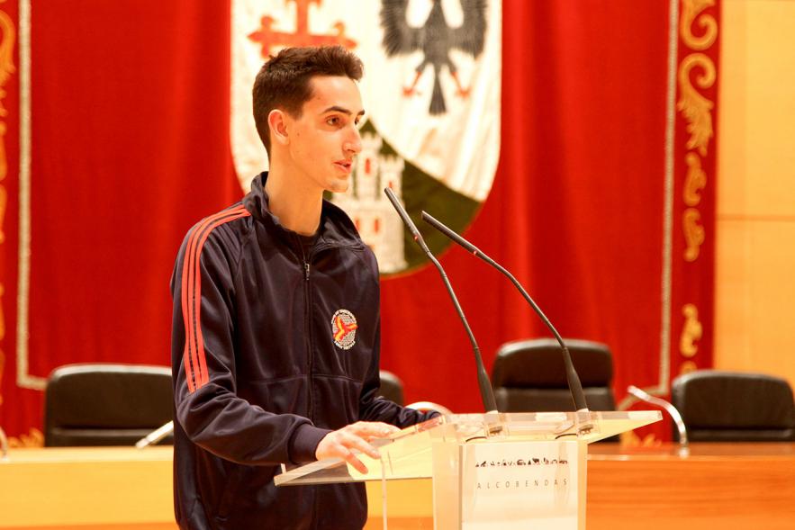 Recepción Club Taekwondo - Imagen Jesús Tortosa Cabrera, miembro del Club Taekwondo Tortosa en un momento de su discurso. 
