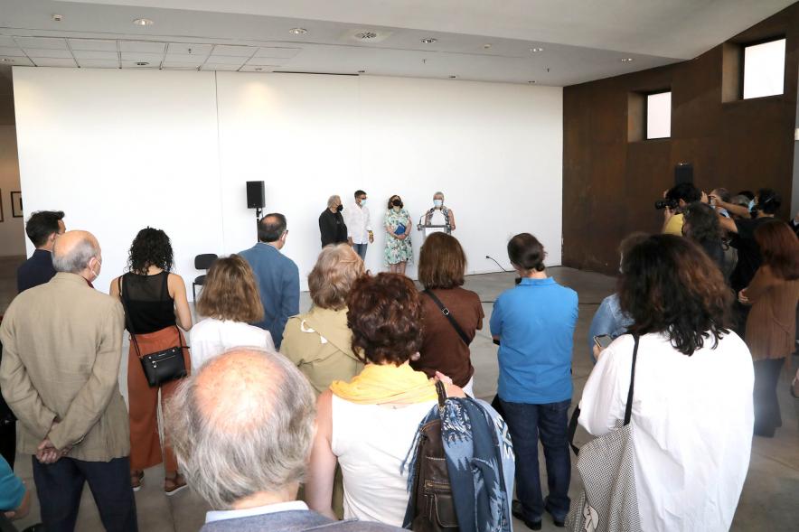 Inauguración Exposición Ramón Masats -Imagen panorámica de la sala  del Centro de Arte Alcobendas.