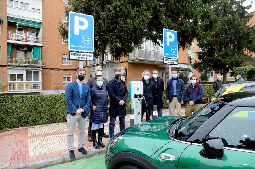 Delegación en punto de carga