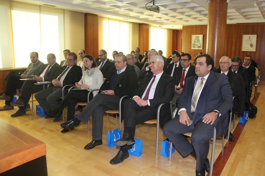 Recepción de la Delegación de la Comunidad Intermunicipal de Coimbra (Portugal) - Imagen de asistentes al acto.