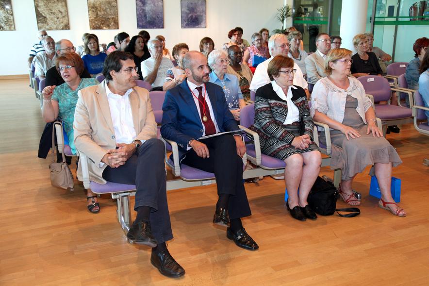 Recepción a la Asociación de Jumelage de Epinay - Imagen del público asistente al acto.