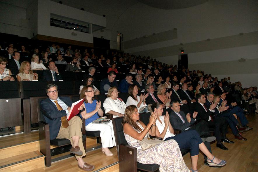 Recepción Diplomática Alcobendas Gran Ciudad - Imagen del público asistente.