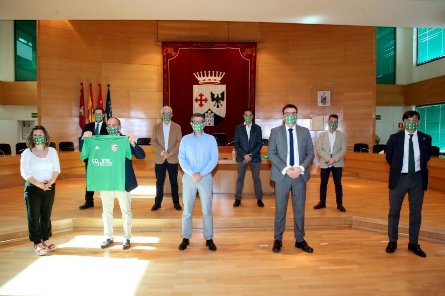 Presentación de la camiseta del Club de Futbol de Alcobendas. 2020