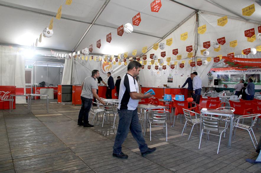 Interior de una caseta antes de abrir