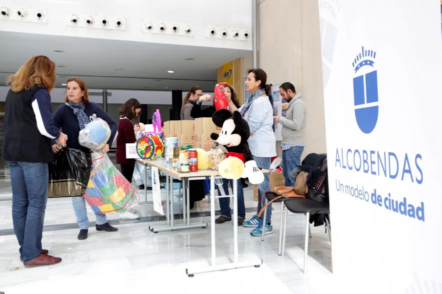 Campaña de Recogida de Juguetes -   Los donantes de juguetes.