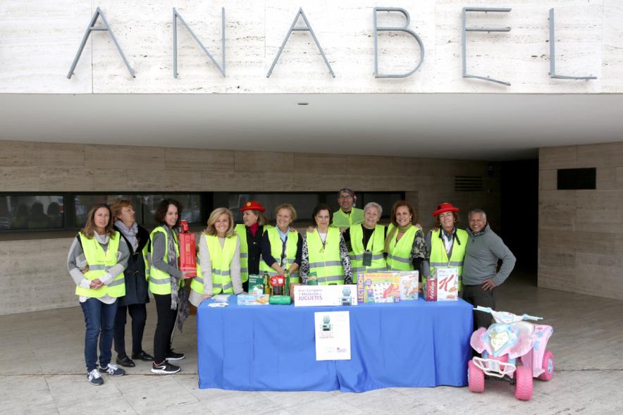 Campaña de Recogida de Juguetes -  Todo el grupo de voluntarios.