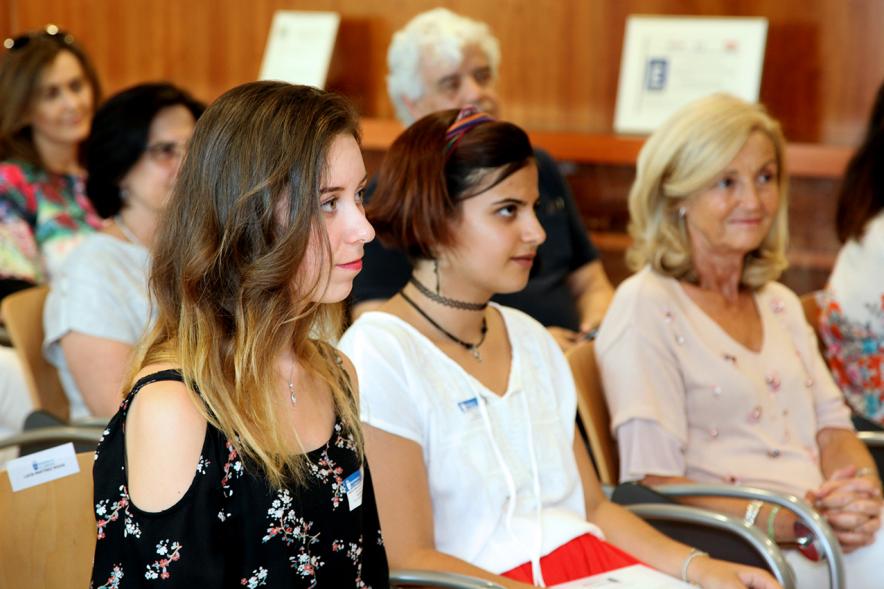 Reconocimiento Alumnas con Mejor Expediente Curso 2016-17 - Las alumnas excelentes.