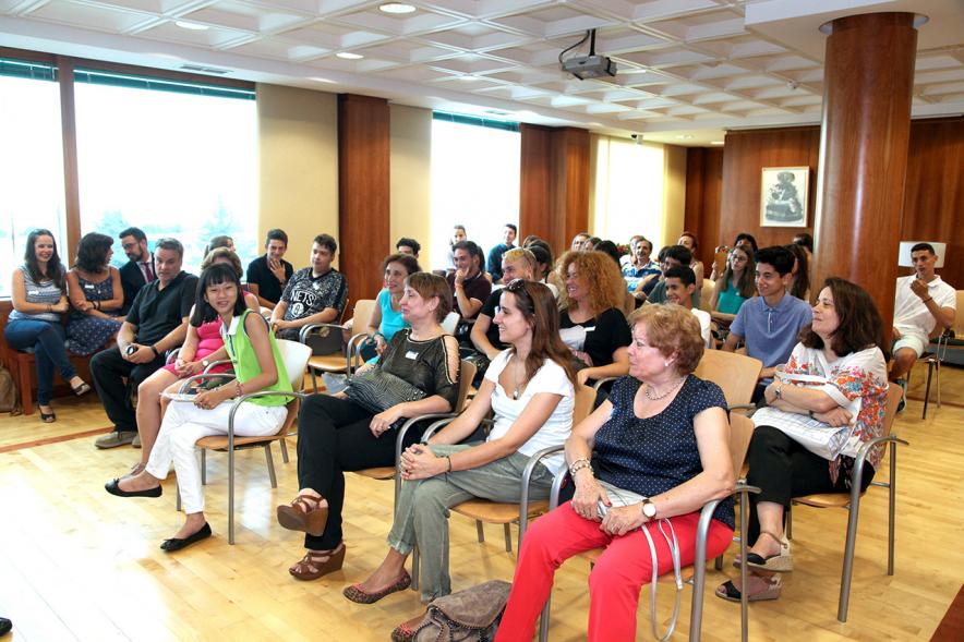 Reconocimiento Alumna ESO Colegio Juan XXIII - Vista general de los asistentes.