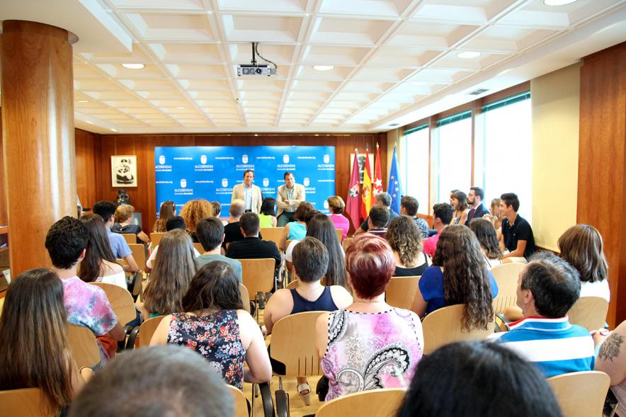 Reconocimiento Alumna ESO Colegio Juan XXIII - Parte posterior de la sala.