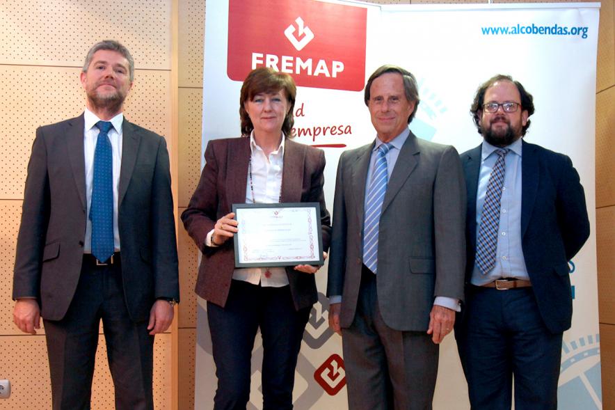 Reconocimientos FREMAP - Posado de las autoridades con los premiados  de Fremap.