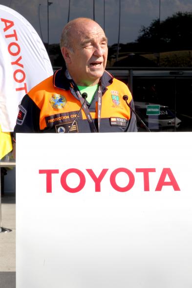 Entrega Reconocimiento a Toyota por Protección Civil de Madrid - Primer plano del discurso del responsable de Protección Civil.