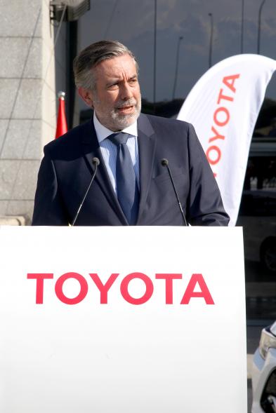 Entrega Reconocimiento a Toyota por Protección Civil de Madrid - Primer plano de Enrique López, Consejero de la Comunidad de Madrid, dirigiendo unas palabras a Protección Civil. 