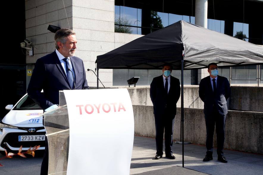 Entrega Reconocimiento a Toyota por Protección Civil de Madrid - Primer plano de Enrique López, Consejero de la Comunidad de Madrid, dirigiendo unas palabras a Protección Civil. 