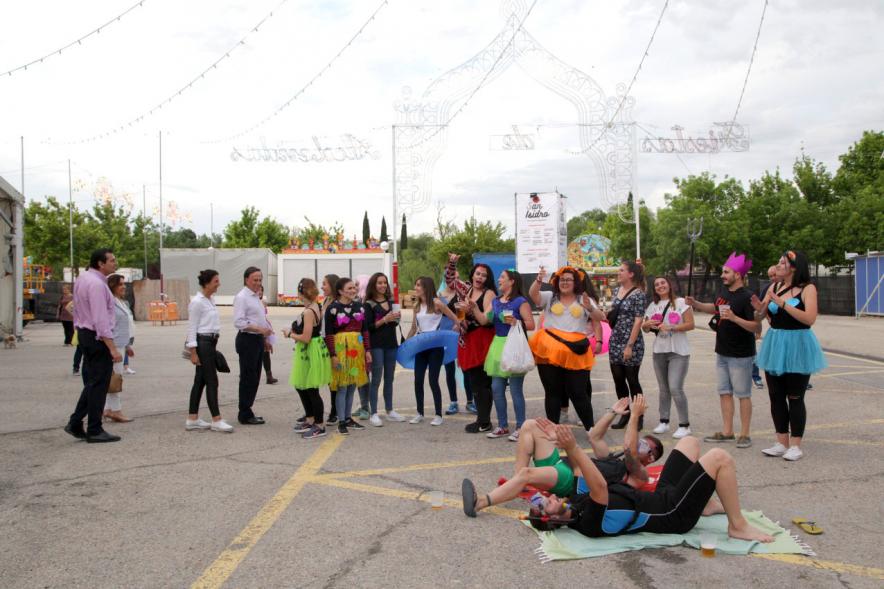 Asistentes disfrazados