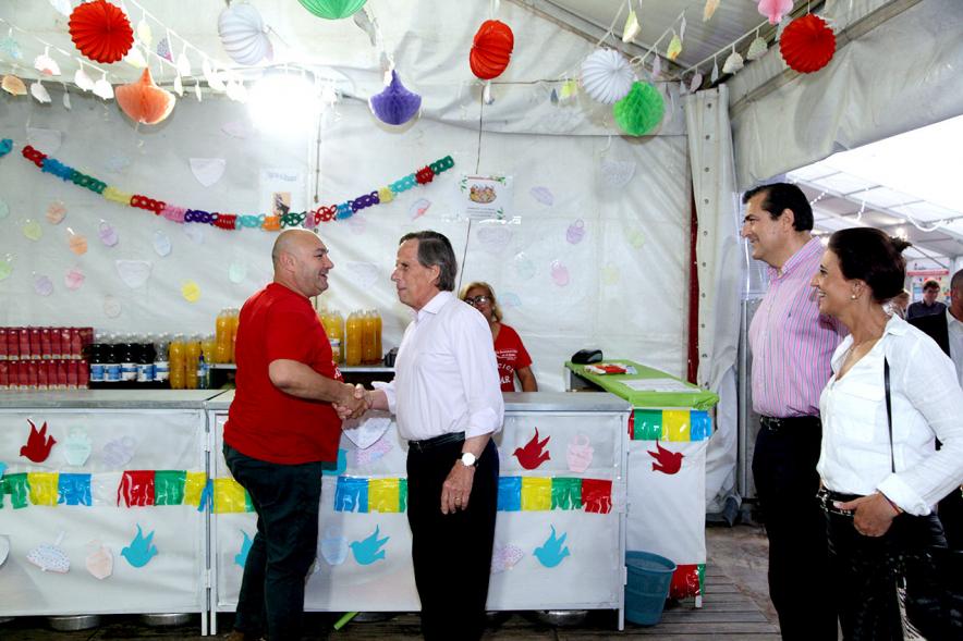 Alcalde García de Vinuesa charla con ciudadanos