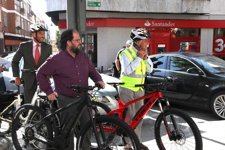 Semana de la Movilidad - Recorrido en Bicicleta - Las autoridades en bicicleta.