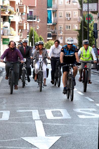 Semana de la Movilidad - Recorrido en Bicicleta - Los participantes y las autoridades  en bicicleta.