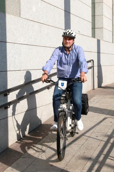 Semana de la Movilidad - Recorrido en Bicicleta - Un participante en bicicleta.