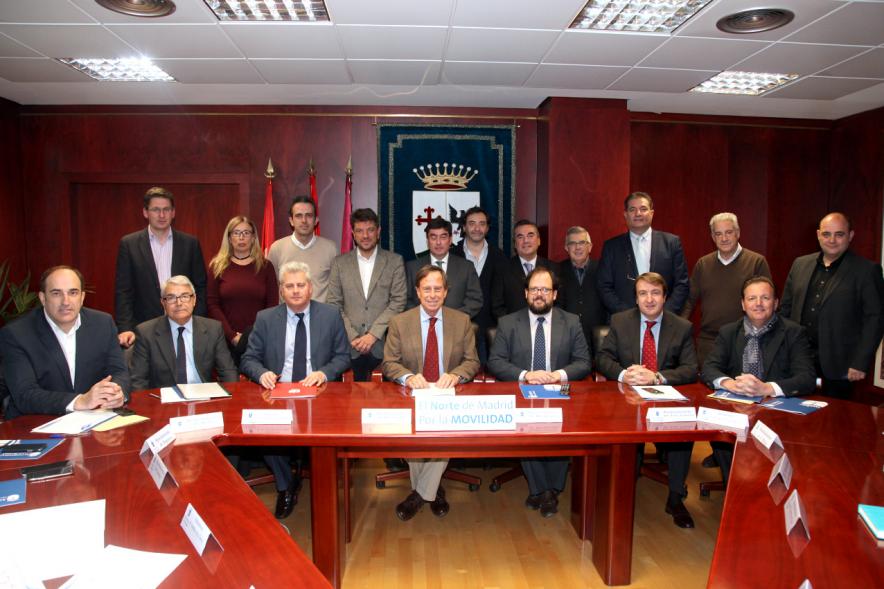 Reunión de Alcaldes de la Zona Norte de Madrid - Posado de todos los alcaldes.