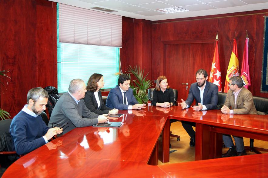 Reunión del Alcalde Rafael Sánchez Acera con Jorge Garbajosa - 2019