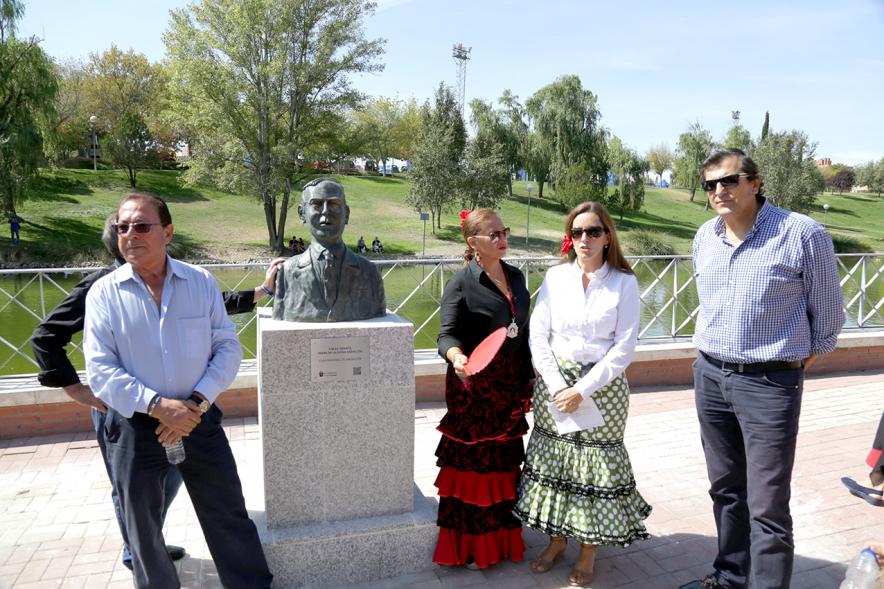 Romería Andaluza e Inauguración del Busto de Luís Infante - Momento de la inauguración del busto de Blas Infante.