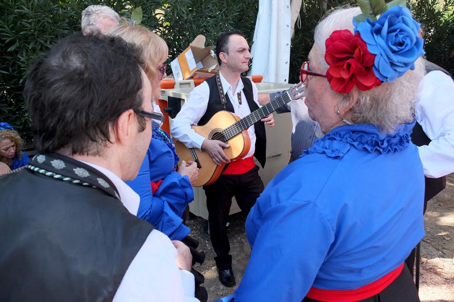 XXIV Romería Andaluza - Imagen de un momento de la actuación del grupo rociero.