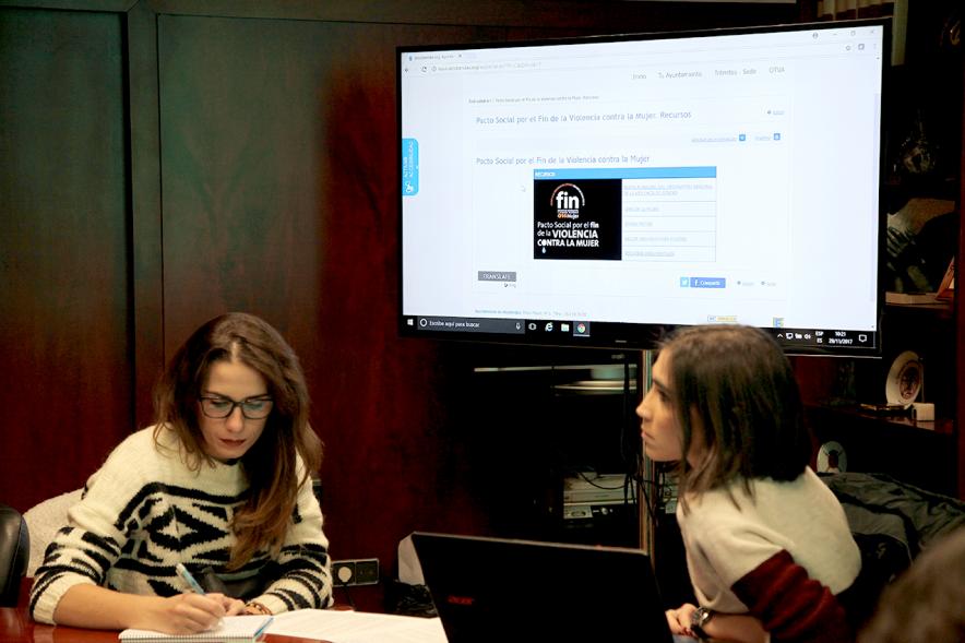 Rueda de Prensa Pacto Violencia de Género - Proyección del proyecto.