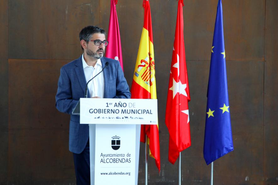 Alcalde Rafael Sanchez. Rueda de Prensa Un Año de Gobierno Municipal - 177644