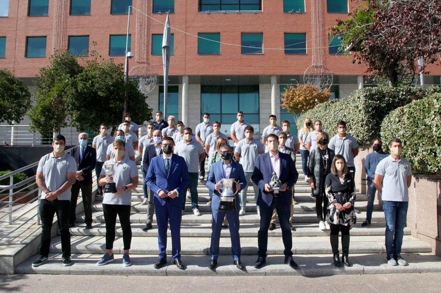 Autoridades y Equipo de Rugby. Recepción Equipo Lexus Alcobendas Rugby Campeón de la Copa del Rey – 2020